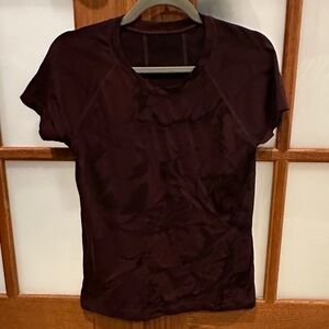 Athleta Dark Burgundy Short Sleeve Tee​​​